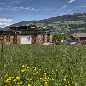 Kinderhotel-alpina-aussenansicht