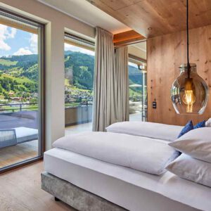DAS-EDELWEISS-Salzburg-Mountain-Resort_Suite-©-Michael-Huber-(1)