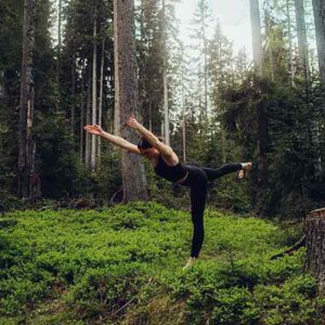 Forsthofalm-Yoga-im-Wald