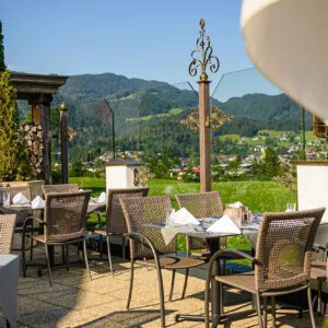 Aussenbereich-des-Restaurants-c-Gerhard-Wolkersdorfer-Hotel-Alpina-Wellness-Spa-Resort Aussenbereich-des-Restaurants-c-Gerhard-Wolkersdorfer-Hotel-Alpina-Wellness-Spa-Resort